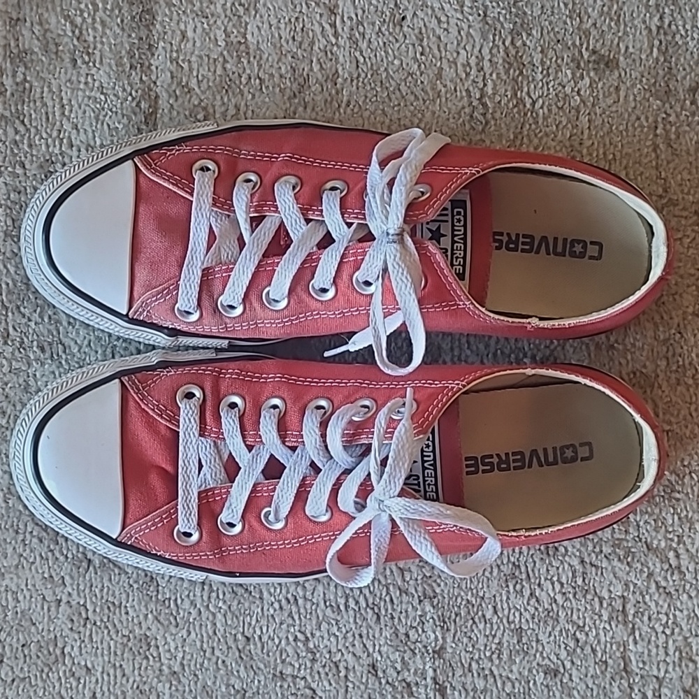 Converse Low Top Sneakers
